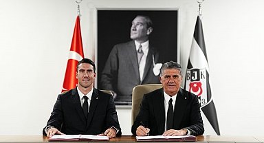 Beşiktaş, Dusan Vlahovic ile 3 yıllık sözleşme imzaladı