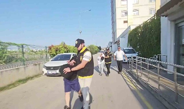 Bıçaklayıp öldürdüler evde oturmaya devam ettiler