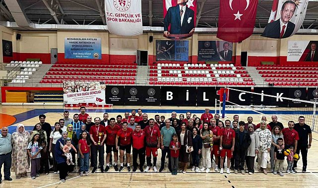 Bilecik'te 30 Ağustos Zafer Bayramı Voleybol Turnuvası sona erdi