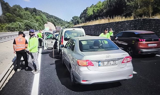 Bilecik'te 4 araç birbirine girdi: 1 yaralı