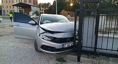 Bilecik'te feci kaza; 1'i ağır 4 yaralı