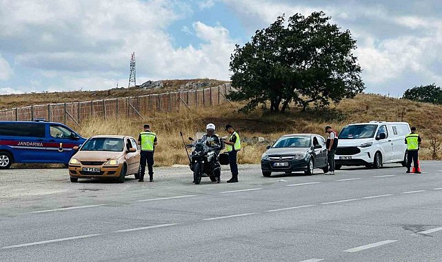 Bilecik'te Güven ve Huzur Uygulamasında 8 yoklama kaçağı yakalandı