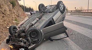 Bilecik'te otomobil ters döndü: 1 yaralı