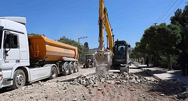 Bilecik'te sıcak asfalt mesaisi başladı