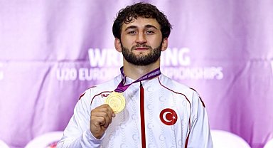 Bilecikli güreşçi dünya ikincisi oldu
