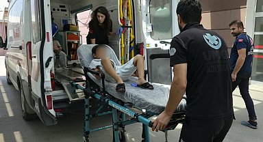 Bisiklet ile otomobil çarpıştı: 2 yaralı