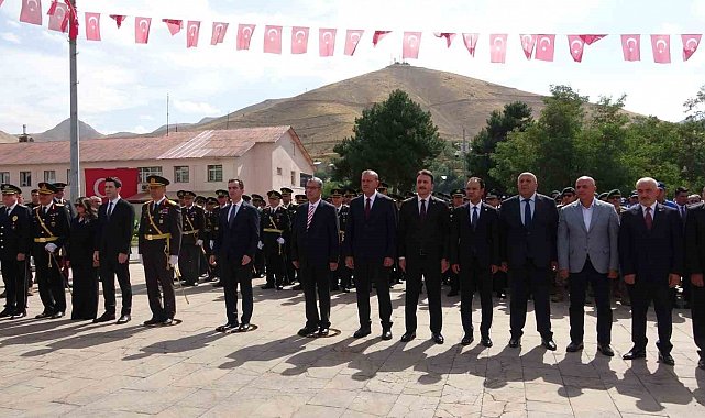 Bitlis'te 30 Ağustos Zafer Bayramı kutlandı