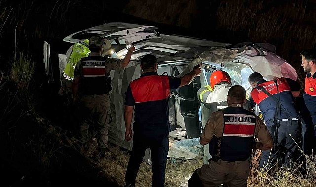 Bitlis'te trafik kazası: 4 yaralı