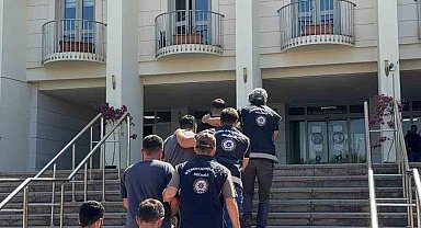 Bodrum ve Marmaris'te göçmen kaçakçılığı operasyonu: 5 tutuklama