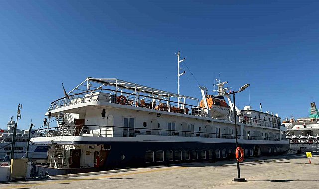 Bodrum'a 3 gemi birden geldi