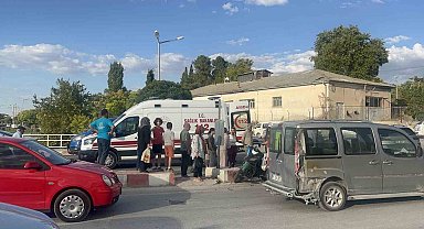 Burdur'da otomobil ile motosiklet çarpıştı: 1 yaralı