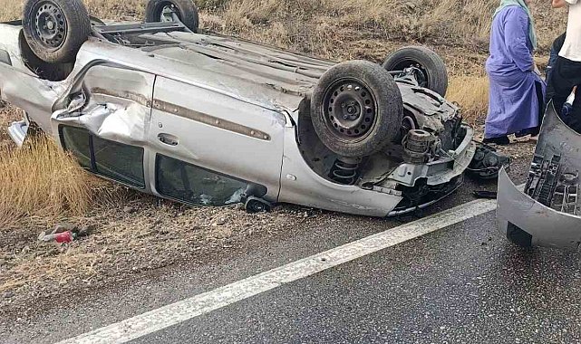 Burdur'da otomobil takla attı: 4 yaralı