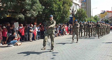 Burhaniye'de 30 Ağustos coşkusu yaşandı