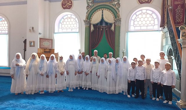 Burhaniye'de Yaz Kur'an Kursunda hatim töreni yapıldı