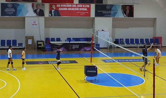 Burhaniye'de Yaz Spor Okulları ilgi gördü