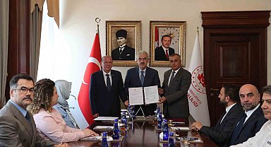 Bursa Ticaret Borsası'ndan merhum Meclis Başkanı Mehmet Aydın'a ahde vefa