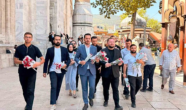 Bursa'da Ak Partili gençlerden anlamlı program