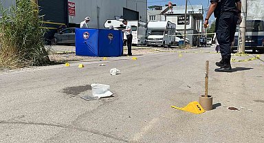 Bursa'da dedikodu cinneti...Eniştesi ve eşini öldürdü