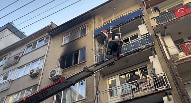 Bursa'da korkutan yangın...Mahalleli sokağa döküldü