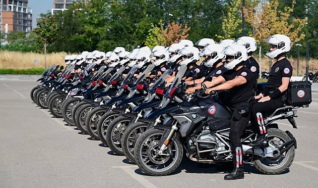 Bursa'da yunus polisleri temel eğitim kursunu tamamladı
