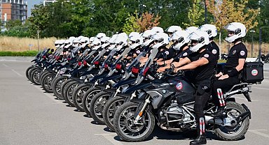 Bursa'da yunus polisleri temel eğitim kursunu tamamladı