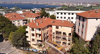 Büyükçekmece'de 4 bloktan oluşan 48 bağımsız konutun yıkımı başladı