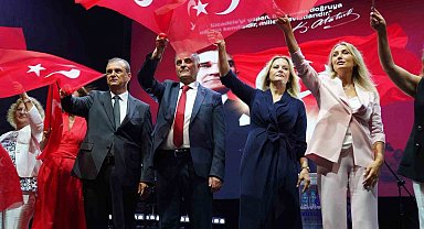 Büyükçekmece'de Zafer Bayramı coşkuyla kutlandı