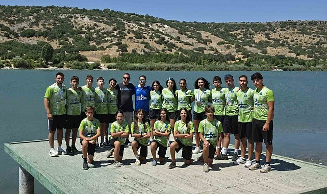 Büyükşehir Belediyespor kanocularından 12 madalya