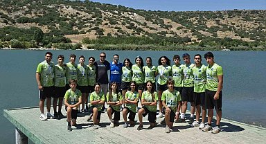 Büyükşehir Belediyespor kanocularından 12 madalya
