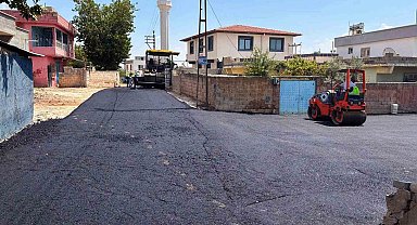 Büyükşehir'in Araban'da sıcak asfalt çalışması sürüyor