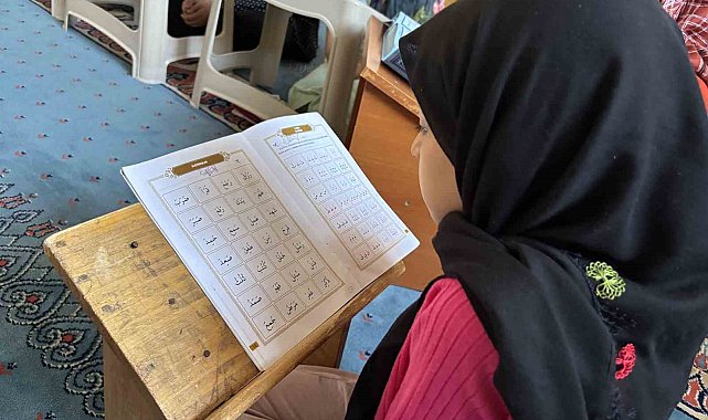 Camiler çocuk sesleriyle şenleniyor: Minikler hem öğreniyor hem eğleniyor