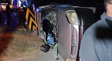 Çankırı'da iki hafif ticari araç çarpıştı: 9 yaralı