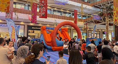 Ceylan Karavil Park AVM'de Hot Wheels heyecanı