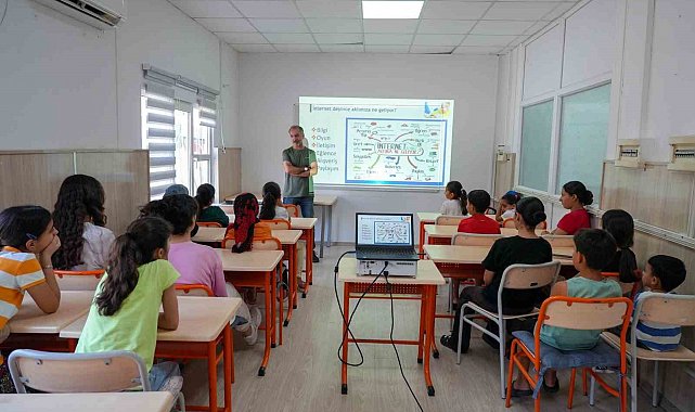 Çocuklara güvenli internet eğitimi verildi