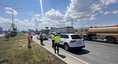 Çorum'da cip otomobile çarptı: 5 yaralı
