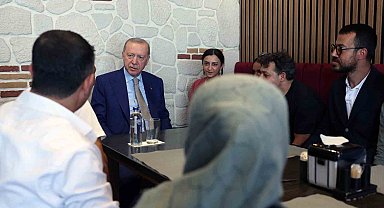 Cumhurbaşkanı Erdoğan, İstanbul'da esnafı ziyaret etti