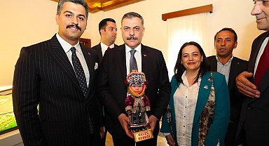 DAĞDER'den İçişleri Bakanı Mustafa Çiftçi'ye anlamlı hediye: Keles Bebeği