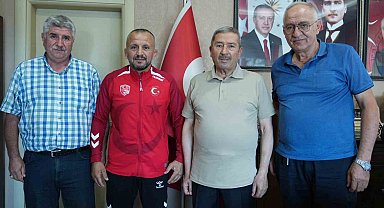 Darende Belediye Başkanı Bozkurt, dünya şampiyonu Semih Özdemir'i ağırladı