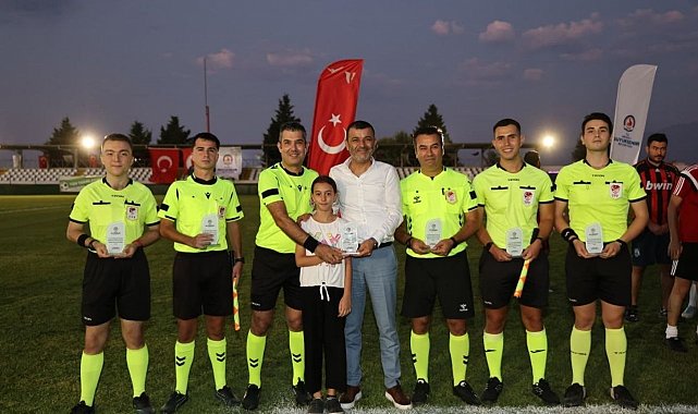 Denizli Büyükşehir Futbol Turnuvası kupalar sahiplerini buldu