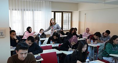Denizli Büyükşehirden gençlere ücretsiz TYT-AYT kursu desteği