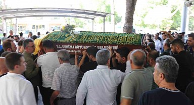 Denizli'de otomobilin çarptığı kadın son yolculuğuna uğurlandı
