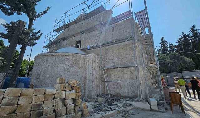 Depremde hasar gören 441 yıllık İskenderun Aziz Corc Rum Ortodoks kilisesi fotoğraflardan yola çıkılarak orijinal haliyle restore ediliyor