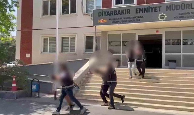 Diyarbakır'da el bombası ile yakalanan 4 kişi tutuklandı