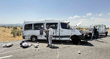Diyarbakır'da minibüs kazasında ölü sayısı 5'e yükseldi