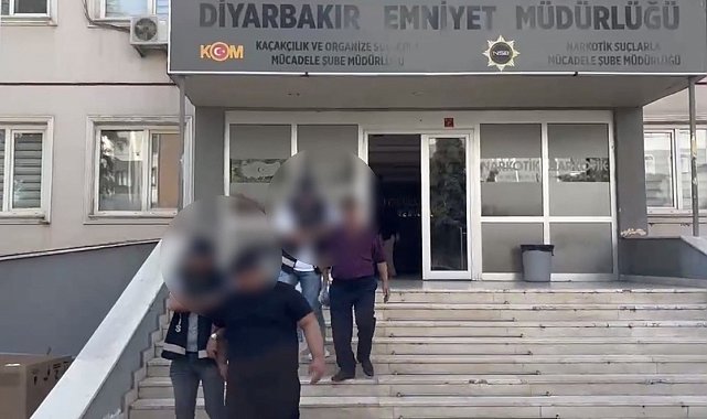 Diyarbakır'da "tefecilik" ve "nitelikli yağma" operasyonunda 2 tutuklama