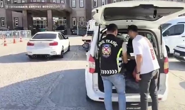 Diyarbakır'da trafiği tehlikeye sokan sürülere cezai işlemler uygulandı