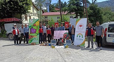 Domaniç'te ahududu üreticilerine iyi tarım desteği