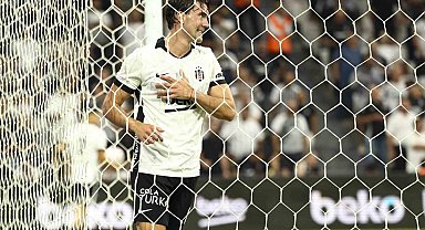 Dusan Vlahovic ilk kez Beşiktaş formasını giydi