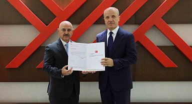 Düzce Üniversitesi Rektörü Sözbir mazbatasını aldı