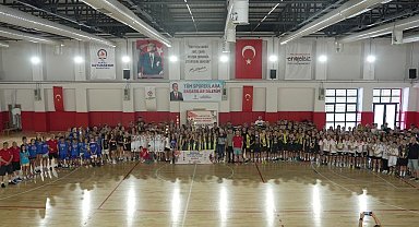 Ege'nin genç sporcuları Denizli'de buluştu